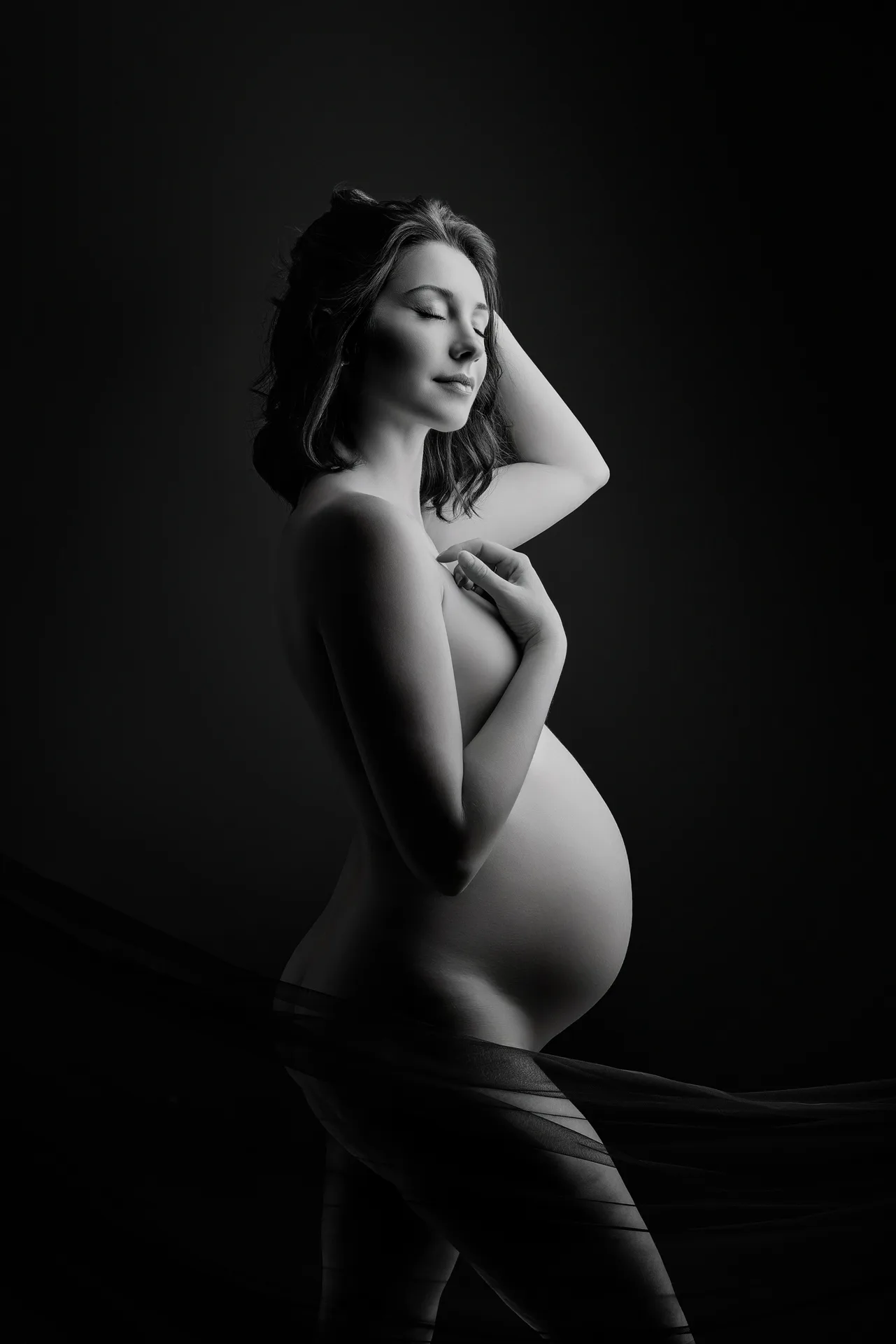 Portrait artistique d’une future maman au studio Mini Moi près de Toulouse — séance grossesse n°21
