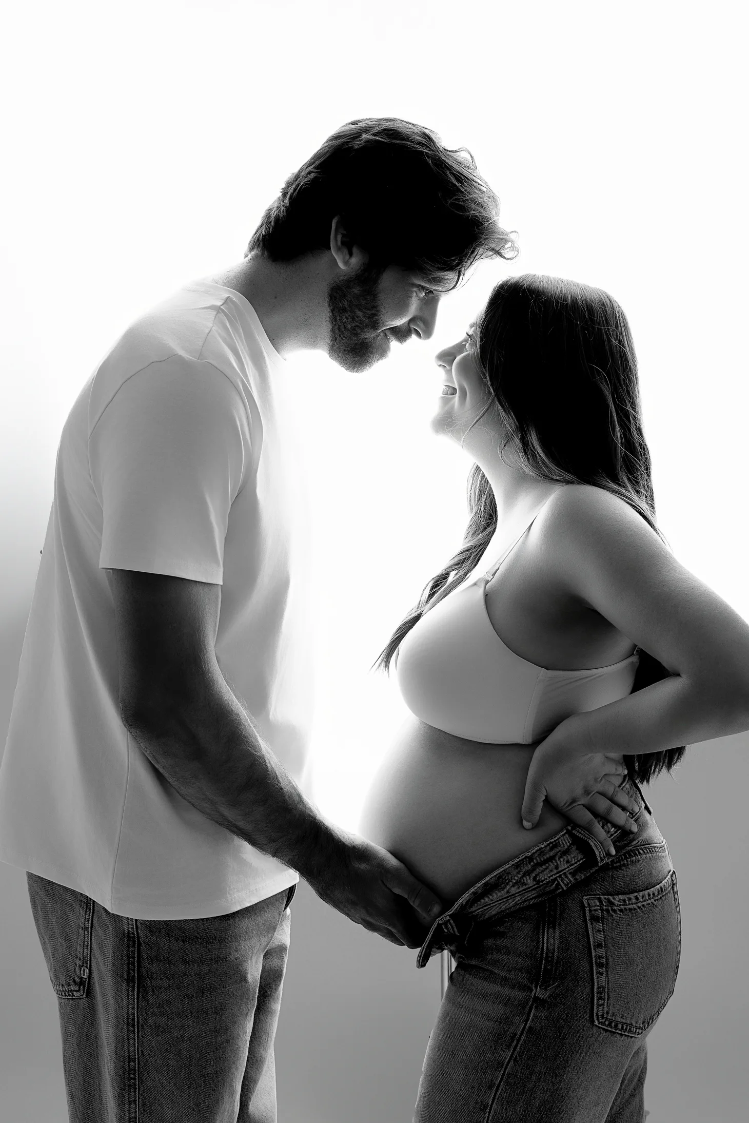 Portrait artistique d’une future maman au studio Mini Moi près de Toulouse — séance grossesse n°180