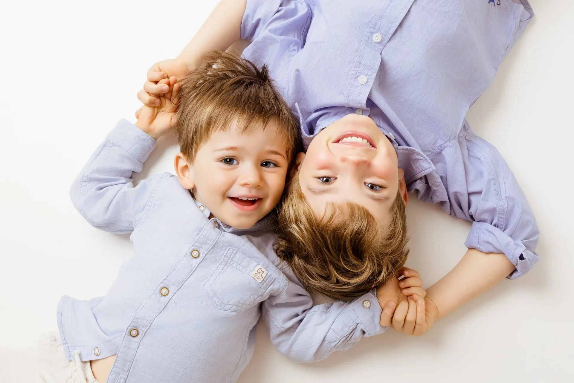 Portrait de famille réalisé par Mini Moi Photographie près de Toulouse — séance famille n°129