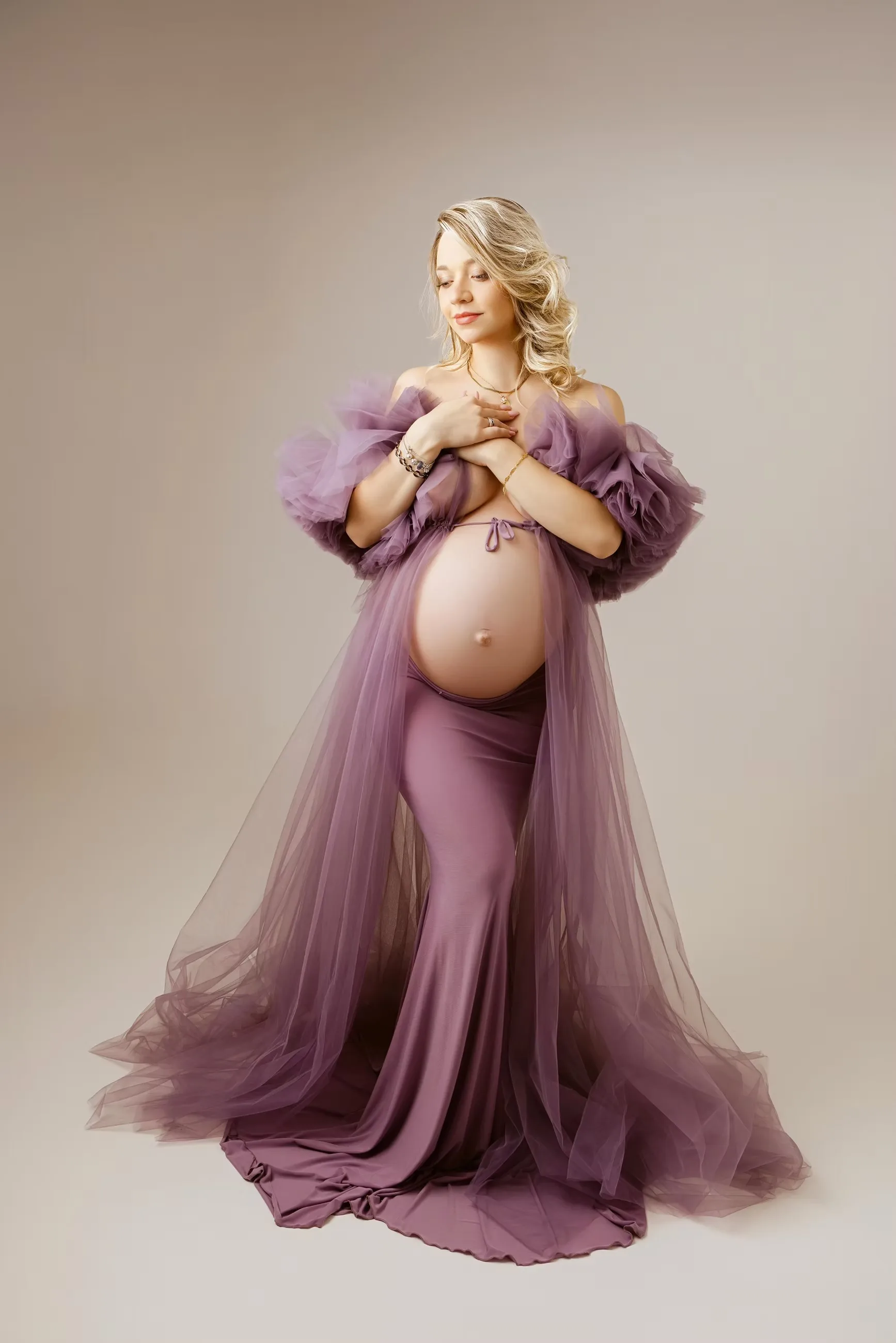 Portrait artistique d’une future maman au studio Mini Moi près de Toulouse — séance grossesse n°42