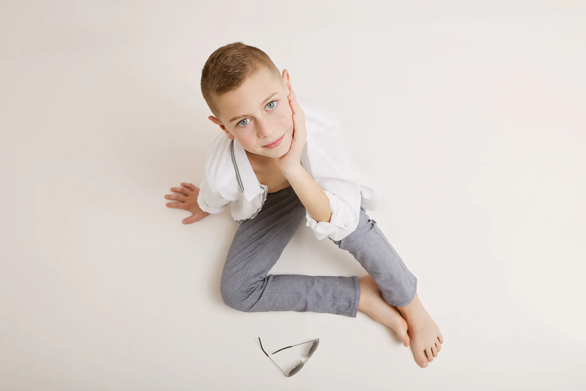 Portrait de famille réalisé par Mini Moi Photographie près de Toulouse — séance famille n°234