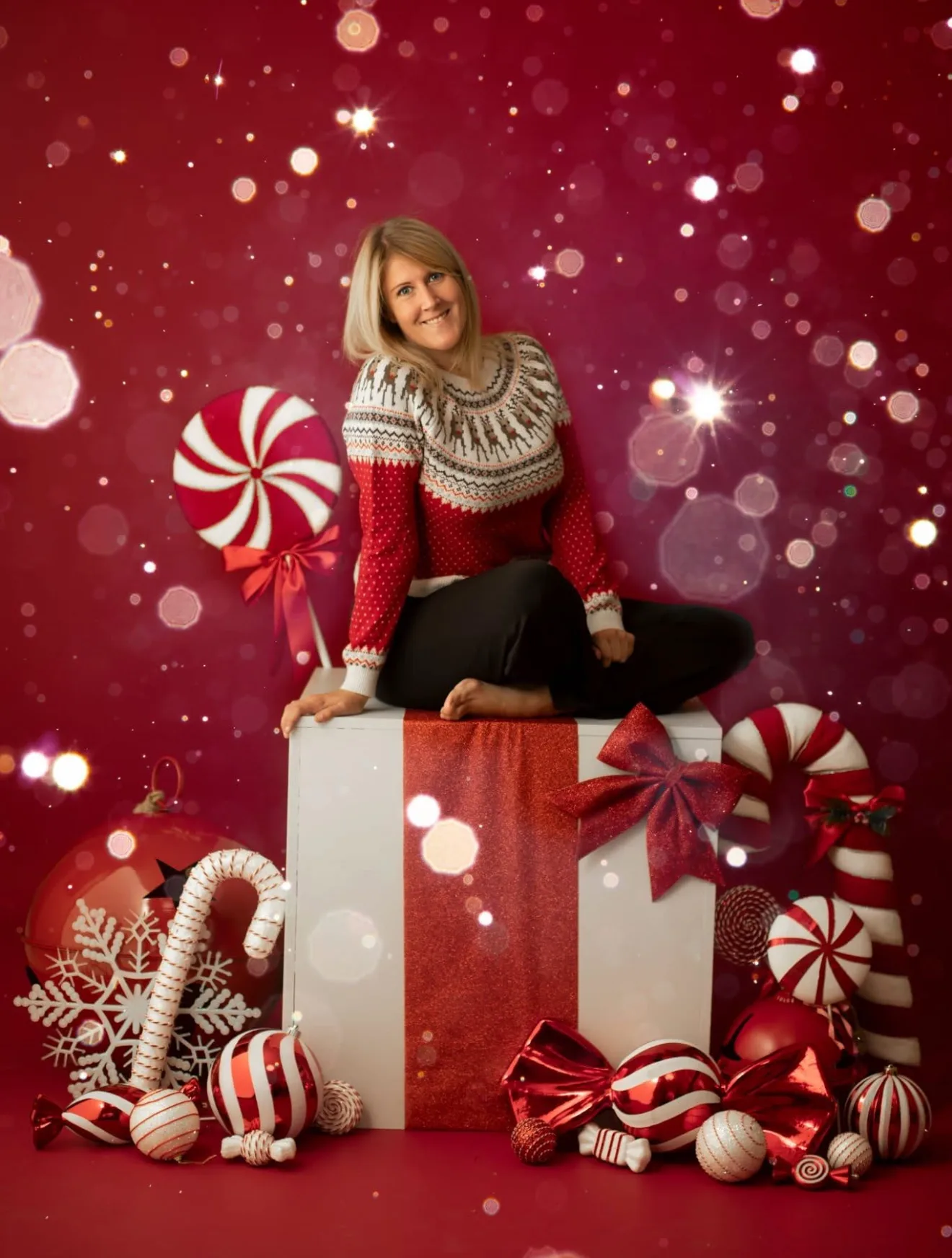 Décor de Noël « Le Cadeau Géant » au studio Mini Moi